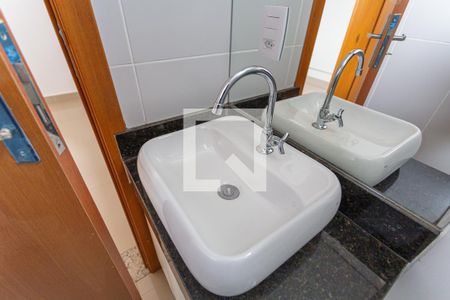 Apartamento à venda com 80m², 3 quartos e 2 vagasPia do Banheiro da Suíte