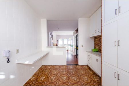 Casa à venda com 315m², 4 quartos e 3 vagasCozinha