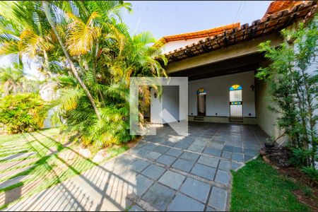 Casa à venda com 315m², 4 quartos e 3 vagasÁrea