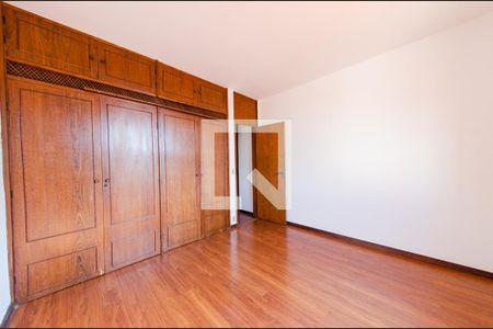 Casa à venda com 315m², 4 quartos e 3 vagasQuarto 1