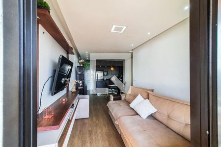 Apartamento à venda com 79m², 3 quartos e 2 vagasSala vista pela sacada