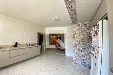 Casa à venda com 429m², 3 quartos e 2 vagasCozinha