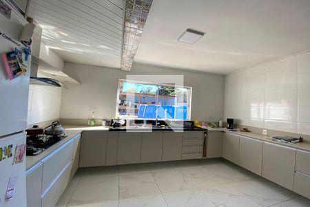 Casa à venda com 429m², 3 quartos e 2 vagasCozinha