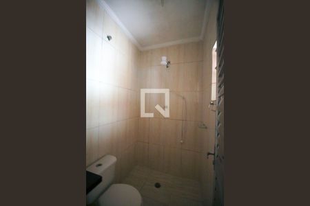 Banheiro de casa para alugar com 1 quarto, 50m² em Parque dos Bancários, São Paulo