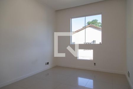 Quarto 1 de casa para alugar com 3 quartos, 290m² em Vargem Grande, Rio de Janeiro