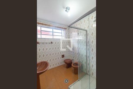 Casa à venda com 162m², 3 quartos e 2 vagas Casa à venda com 162m², 3 quartos e 2 vagasBanheiro social