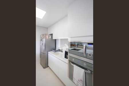 Apartamento à venda com 125m², 2 quartos e 2 vagasCozinha