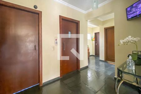 Apartamento à venda com 110m², 3 quartos e 1 vaga Apartamento à venda com 110m², 3 quartos e 1 vagaHall de entrada