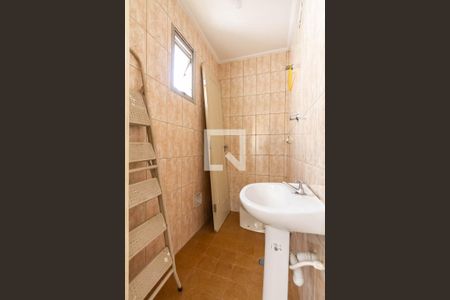 Apartamento à venda com 110m², 3 quartos e 1 vaga Apartamento à venda com 110m², 3 quartos e 1 vagaBanheiro de serviço