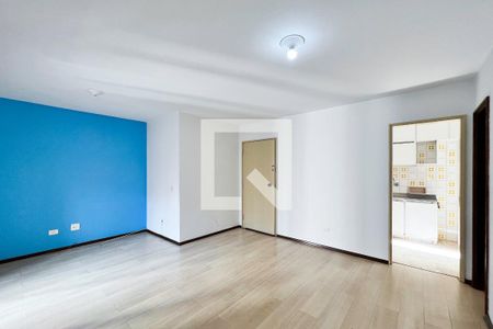 Sala de apartamento para alugar com 2 quartos, 70m² em Vila Uberabinha, São Paulo