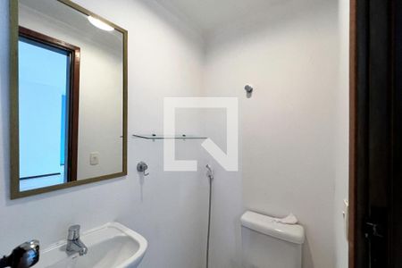 Lavabo de apartamento para alugar com 2 quartos, 70m² em Vila Uberabinha, São Paulo