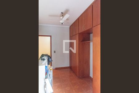 Casa à venda com 350m², 4 quartos e 2 vagasQuarto 2