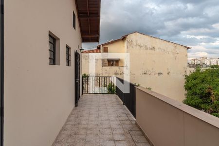 Casa à venda com 350m², 4 quartos e 2 vagasSacada do Quarto 1