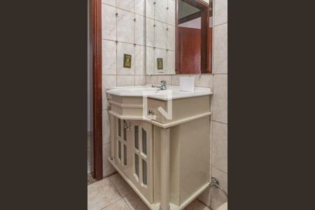 Casa à venda com 350m², 4 quartos e 2 vagasBanheiro Social 1