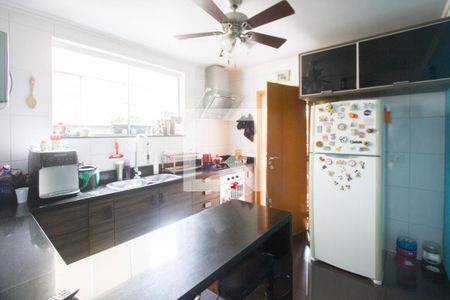 Casa à venda com 457m², 3 quartos e 2 vagasCozinha