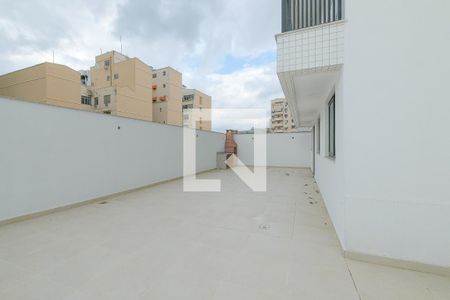 Apartamento à venda com 253m², 3 quartos e 2 vagas Apartamento à venda com 253m², 3 quartos e 2 vagasTerraço