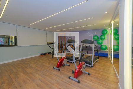 Apartamento à venda com 253m², 3 quartos e 2 vagas Apartamento à venda com 253m², 3 quartos e 2 vagasÁrea comum - Academia