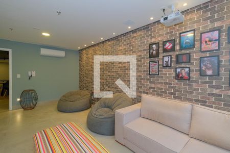 Apartamento à venda com 253m², 3 quartos e 2 vagas Apartamento à venda com 253m², 3 quartos e 2 vagasSala de TV