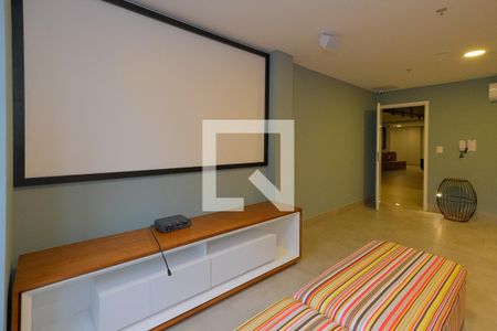 Apartamento à venda com 253m², 3 quartos e 2 vagas Apartamento à venda com 253m², 3 quartos e 2 vagasSala de TV