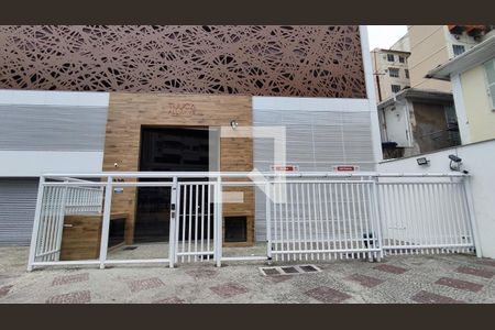 Apartamento à venda com 253m², 3 quartos e 2 vagas Apartamento à venda com 253m², 3 quartos e 2 vagasFachada e portaria