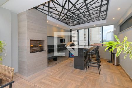Apartamento à venda com 253m², 3 quartos e 2 vagas Apartamento à venda com 253m², 3 quartos e 2 vagasÁrea comum - Churrasqueira
