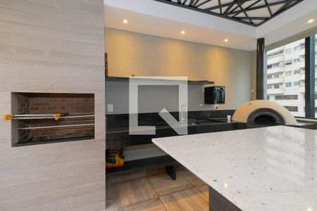 Apartamento à venda com 253m², 3 quartos e 2 vagas Apartamento à venda com 253m², 3 quartos e 2 vagasÁrea comum - Churrasqueira