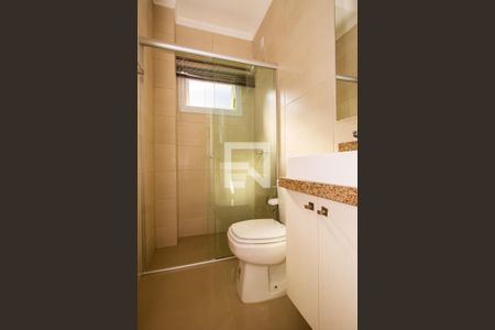 Casa de condomínio à venda com 250m², 3 quartos e 2 vagas Casa de condomínio à venda com 250m², 3 quartos e 2 vagasBanheiro de Serviço