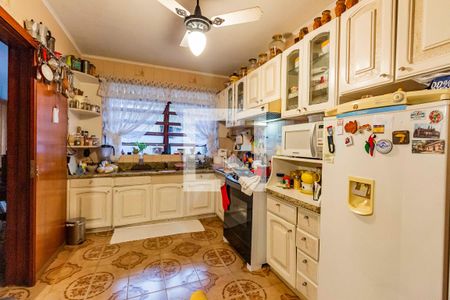 Casa para alugar com 700m², 3 quartos e 4 vagas Casa para alugar com 700m², 3 quartos e 4 vagasCozinha