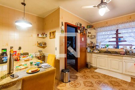 Casa para alugar com 700m², 3 quartos e 4 vagas Casa para alugar com 700m², 3 quartos e 4 vagasCozinha