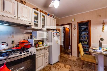 Casa para alugar com 700m², 3 quartos e 4 vagas Casa para alugar com 700m², 3 quartos e 4 vagasCozinha