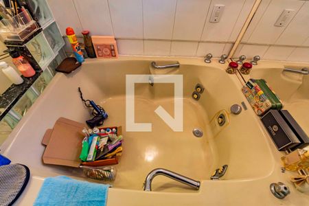 Casa para alugar com 700m², 3 quartos e 4 vagas Casa para alugar com 700m², 3 quartos e 4 vagasBanheiro da Suíte