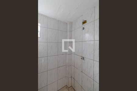 Banheiro de casa para alugar com 1 quarto, 35m² em Parque Boturussu, São Paulo