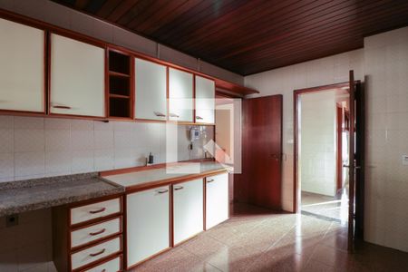 Casa à venda com 400m², 4 quartos e 4 vagasCozinha