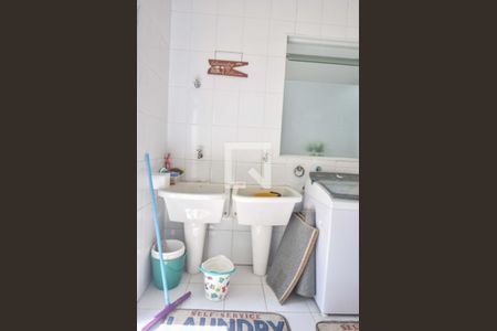 Casa à venda com 848m², 5 quartos e 8 vagasLavanderia