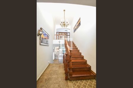 Casa à venda com 848m², 5 quartos e 8 vagasHall de Entrada