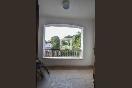 Casa à venda com 848m², 5 quartos e 8 vagasVaranda Suíte 01