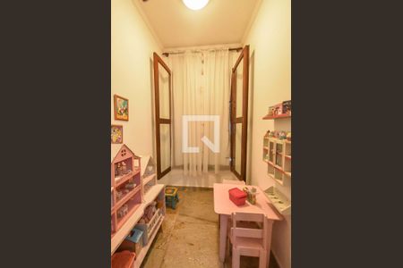 Casa à venda com 848m², 5 quartos e 8 vagasSuíte 04