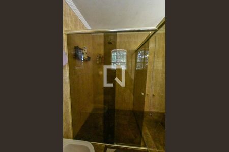 Casa à venda com 848m², 5 quartos e 8 vagasBanheiro Suíte 01