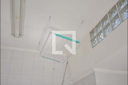 Casa à venda com 848m², 5 quartos e 8 vagasLavanderia