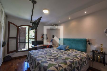 Casa à venda com 848m², 5 quartos e 8 vagasSuíte 03