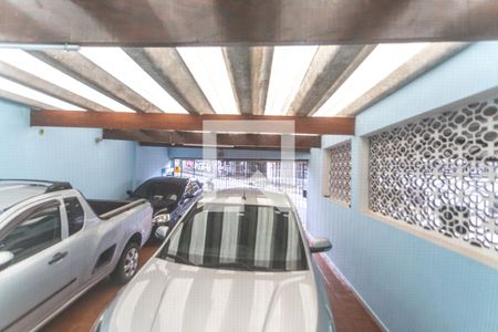 Casa à venda com 220m², 3 quartos e 2 vagas Casa à venda com 220m², 3 quartos e 2 vagasVista suíte