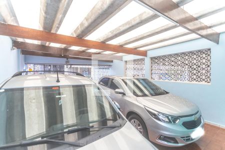 Casa à venda com 220m², 3 quartos e 2 vagas Casa à venda com 220m², 3 quartos e 2 vagasGaragem