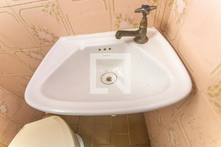 Casa à venda com 220m², 3 quartos e 2 vagas Casa à venda com 220m², 3 quartos e 2 vagasPia