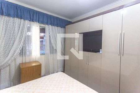 Casa à venda com 220m², 3 quartos e 2 vagas Casa à venda com 220m², 3 quartos e 2 vagasSuíte