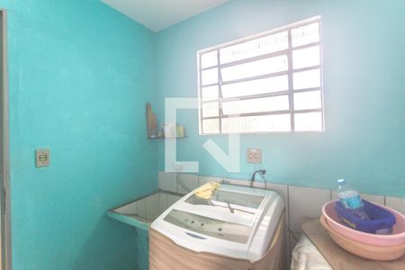 Casa à venda com 220m², 3 quartos e 2 vagas Casa à venda com 220m², 3 quartos e 2 vagasÁrea de serviço