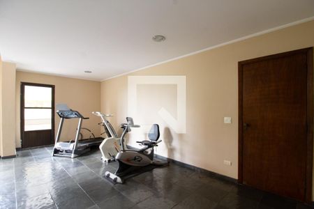 Apartamento à venda com 144m², 4 quartos e 2 vagas Apartamento à venda com 144m², 4 quartos e 2 vagasÁrea comum - Academia