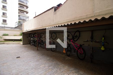 Apartamento à venda com 144m², 4 quartos e 2 vagas Apartamento à venda com 144m², 4 quartos e 2 vagasBicicletário