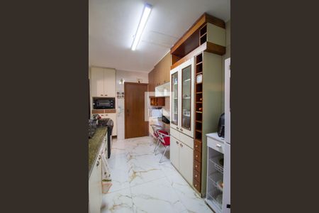 Apartamento à venda com 144m², 4 quartos e 2 vagas Apartamento à venda com 144m², 4 quartos e 2 vagasCozinha