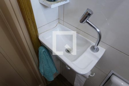 Casa à venda com 270m², 4 quartos e 2 vagasBanheiro - Casa 1