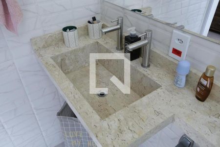 Casa à venda com 270m², 4 quartos e 2 vagasBanheiro da Suíte 2 - Casa 1